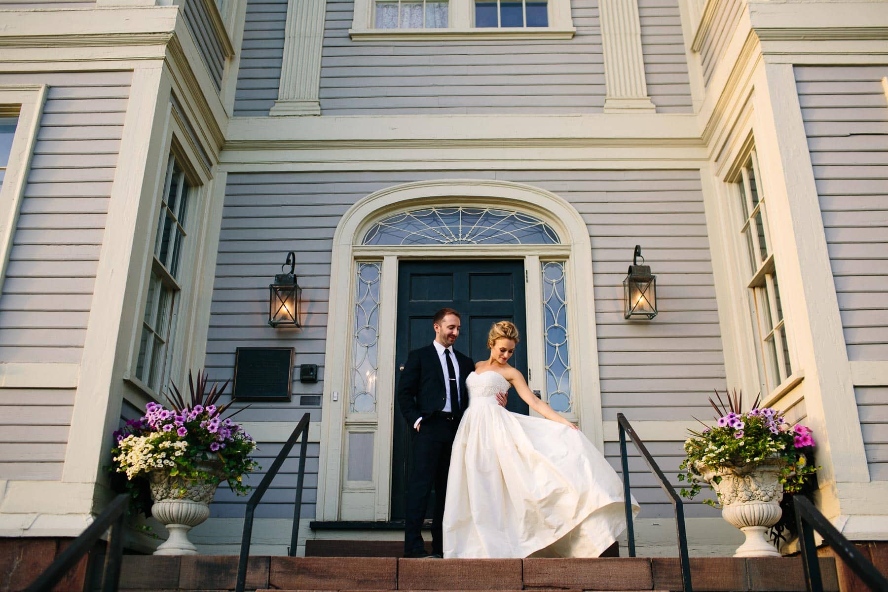 couple wedding portraits at Lyman Estate in Waltham, MA 