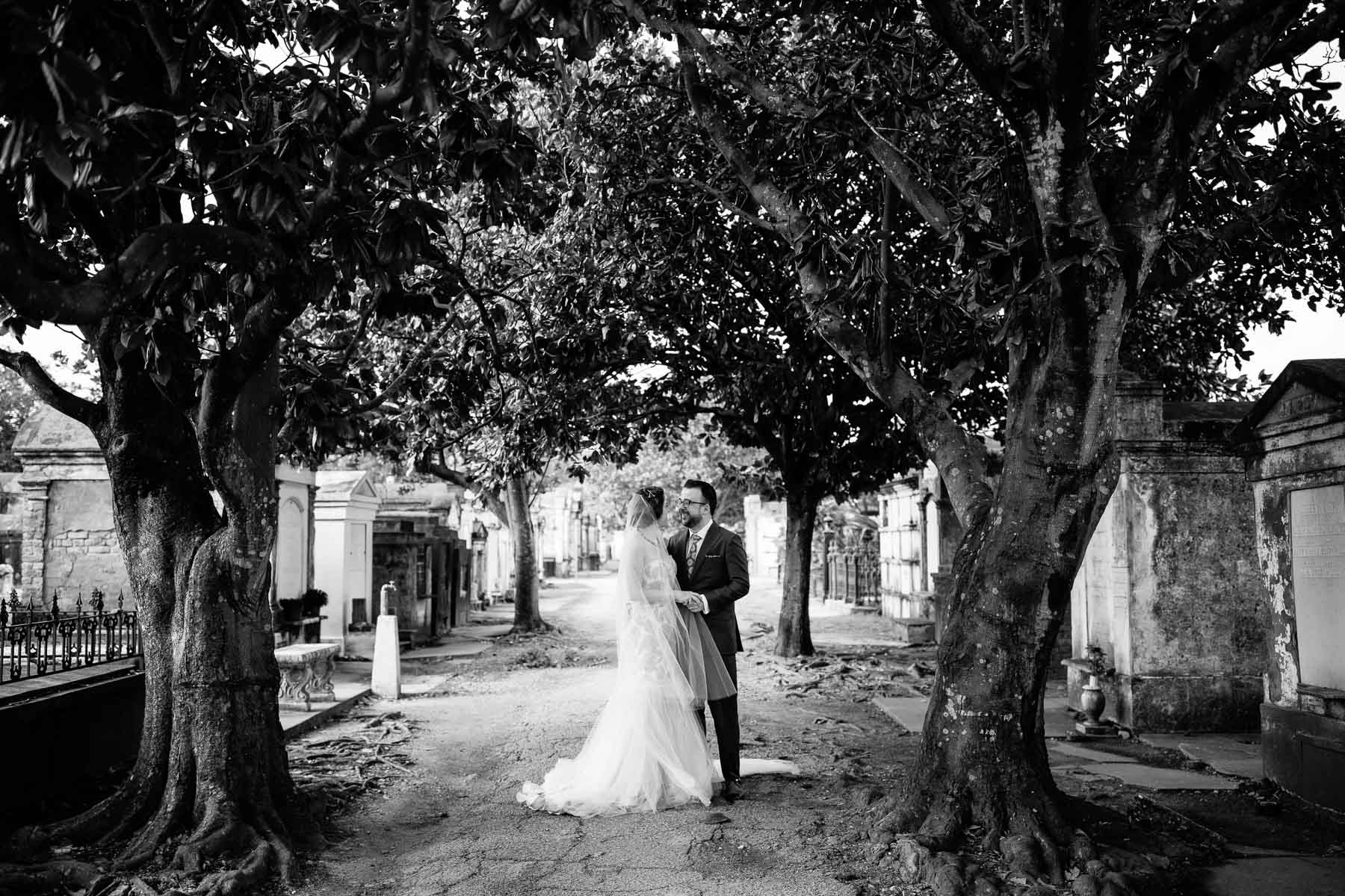 New Orleans cemetery wedding photos | Day after portrait session in Lafayette Cemetery | Kelly Benvenuto Photography