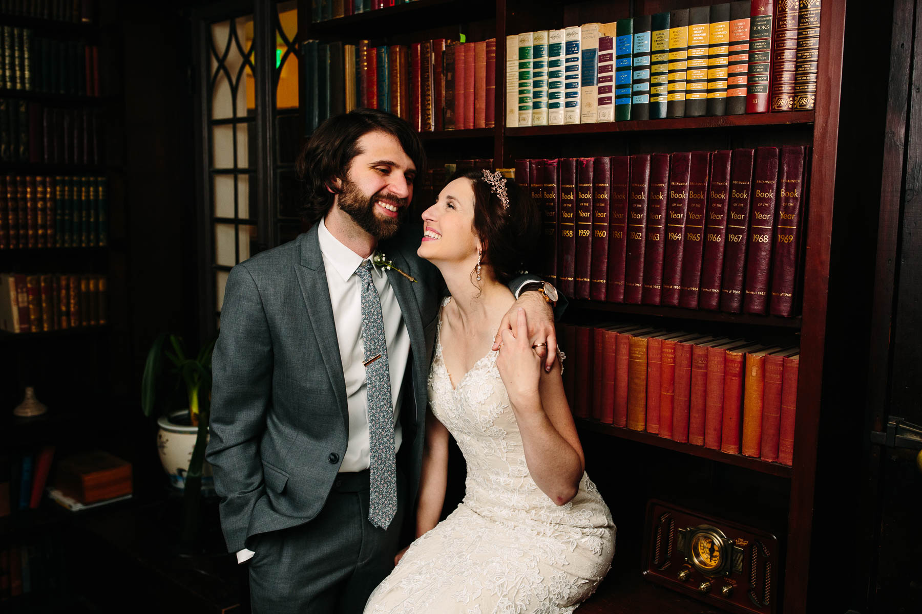 Peirce Farm at Witch Hill wedding of Niki and Bryan | Boston Wedding Photographer | Kelly Benvenuto Photography