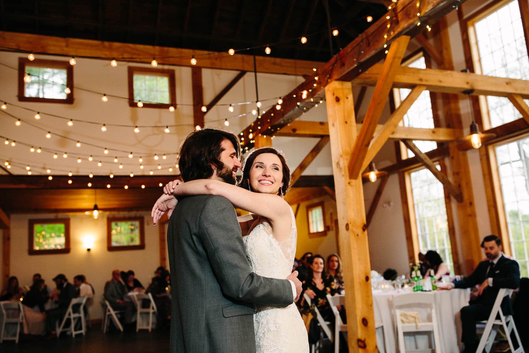 Peirce Farm at Witch Hill wedding of Niki and Bryan | Boston Wedding Photographer | Kelly Benvenuto Photography