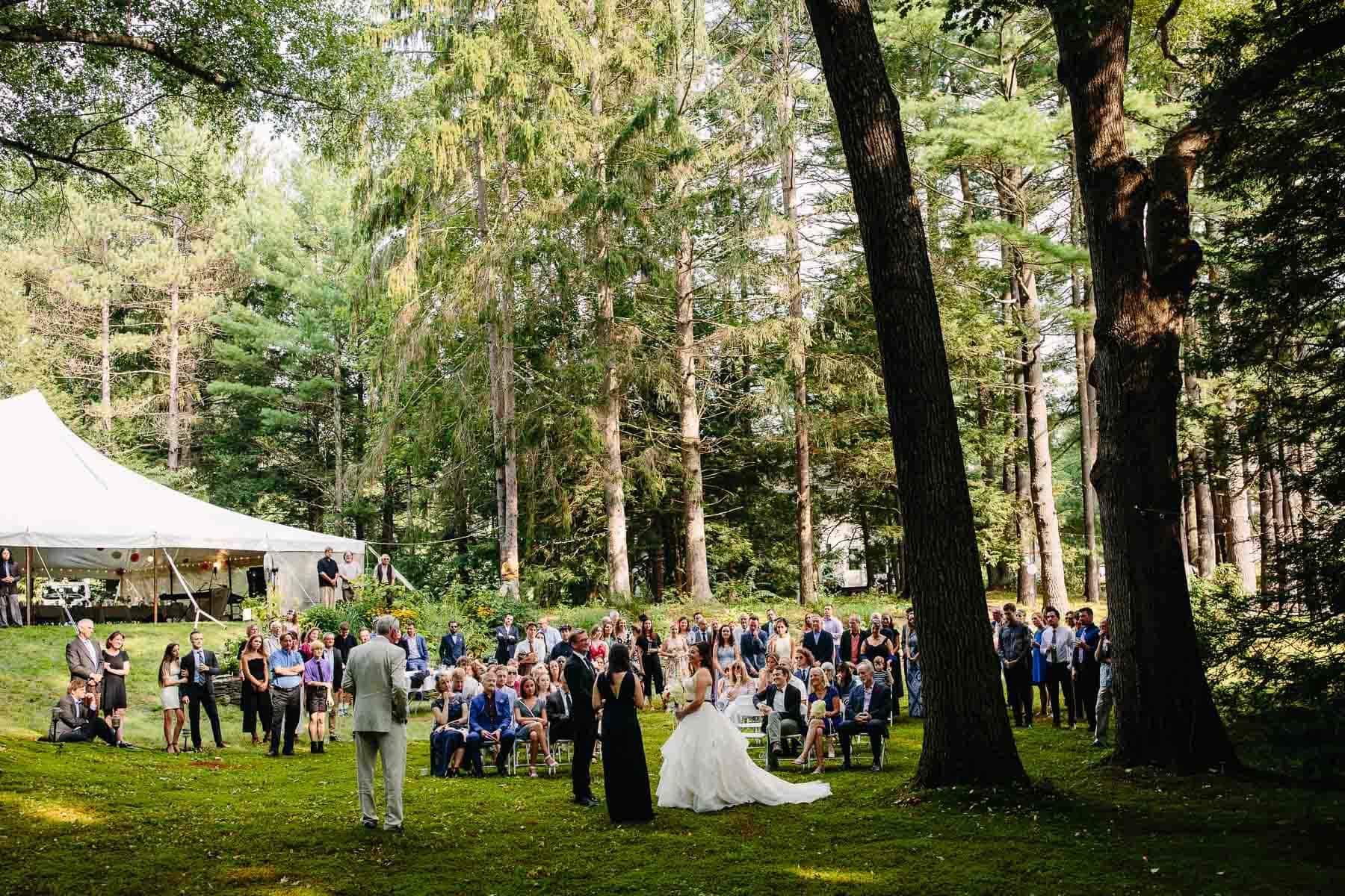 Northampton wedding with a backyard ceremony | Kelly Benvenuto Wedding Photography
