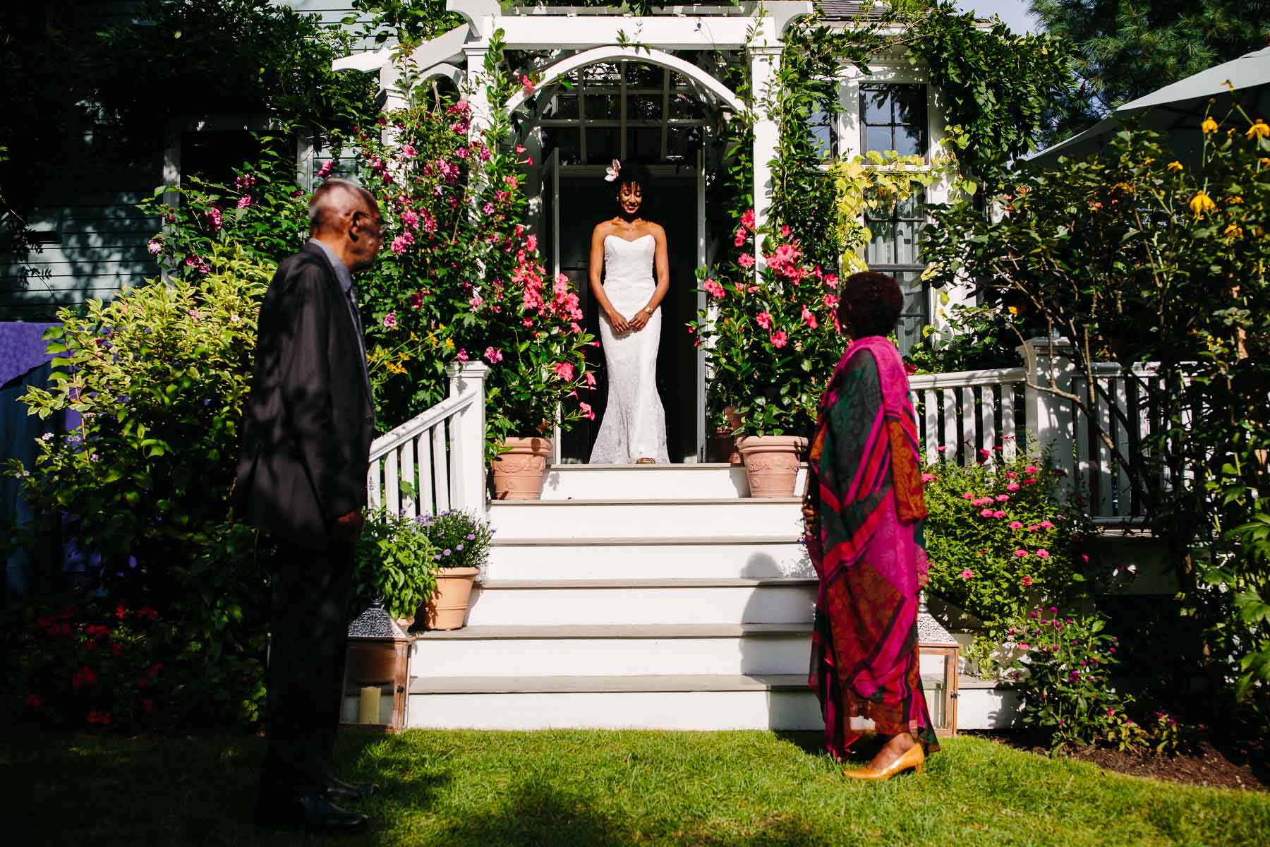 backyard wedding ceremony in Cambridge, MA | Kelly Benvenuto Photography