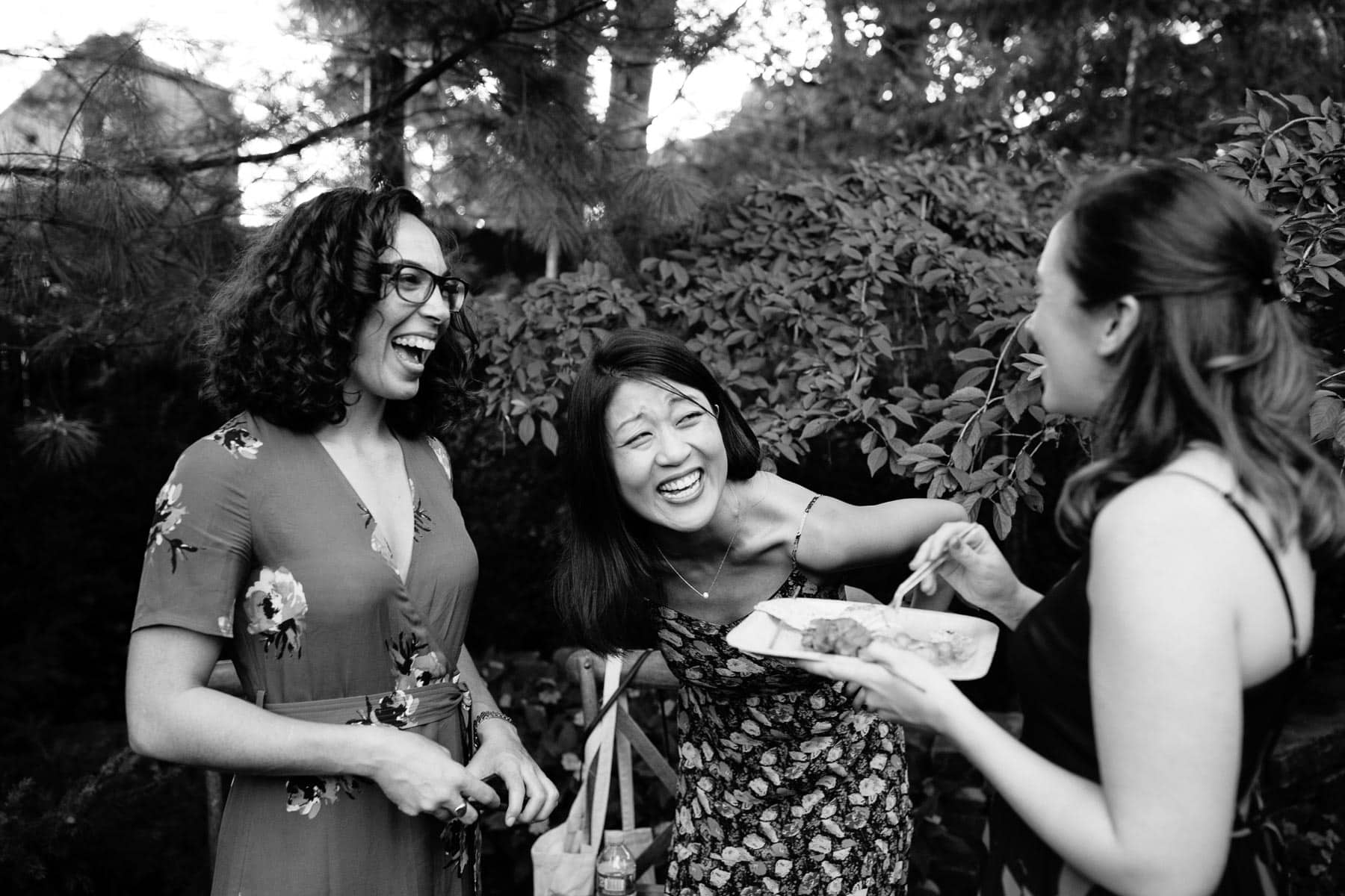 guests at a backyard wedding in Cambridge, MA | Kelly Benvenuto Photography