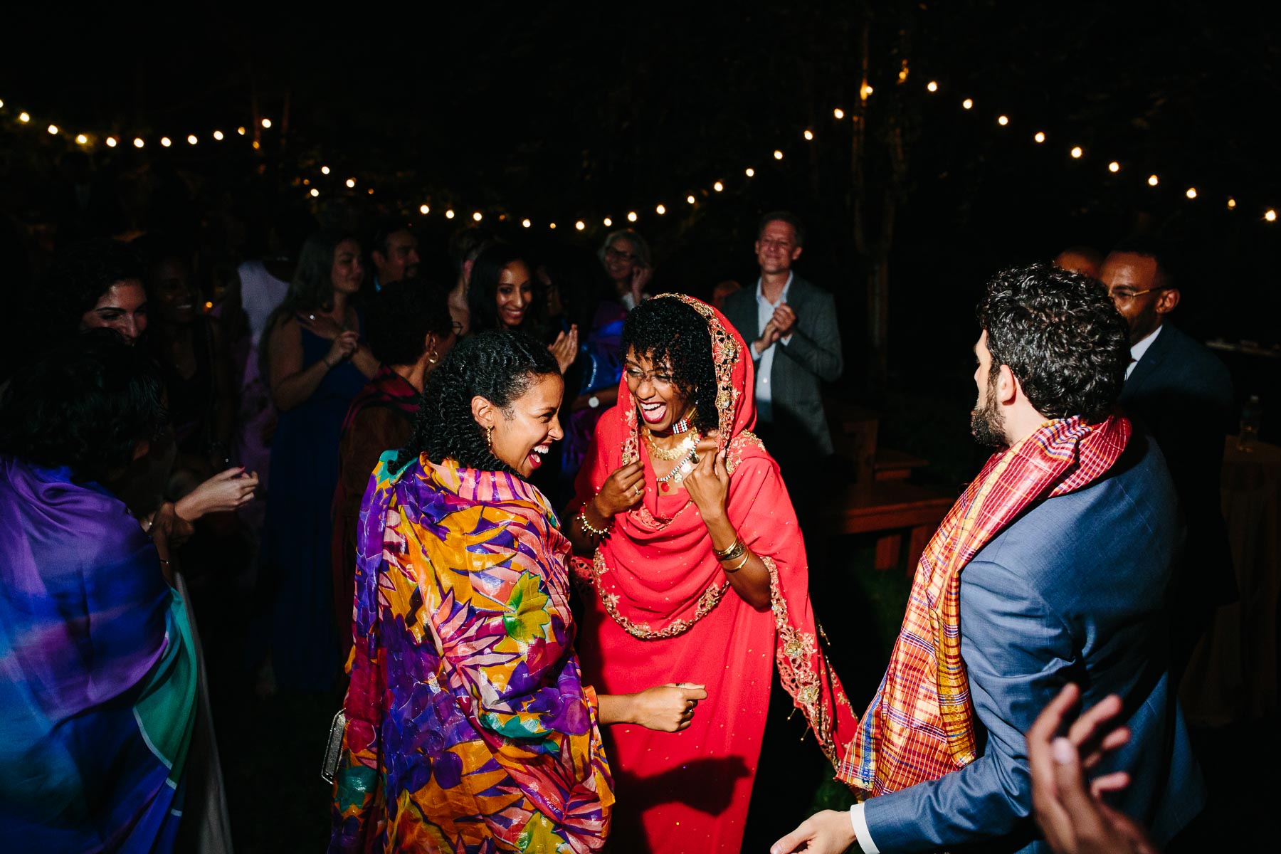 A Sudanese-Jewish backyard wedding reception in Cambridge, MA | Kelly Benvenuto Photography