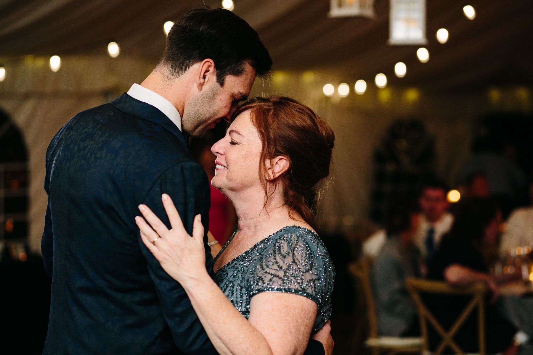 groom and mother dance | Kelly Benvenuto Photography